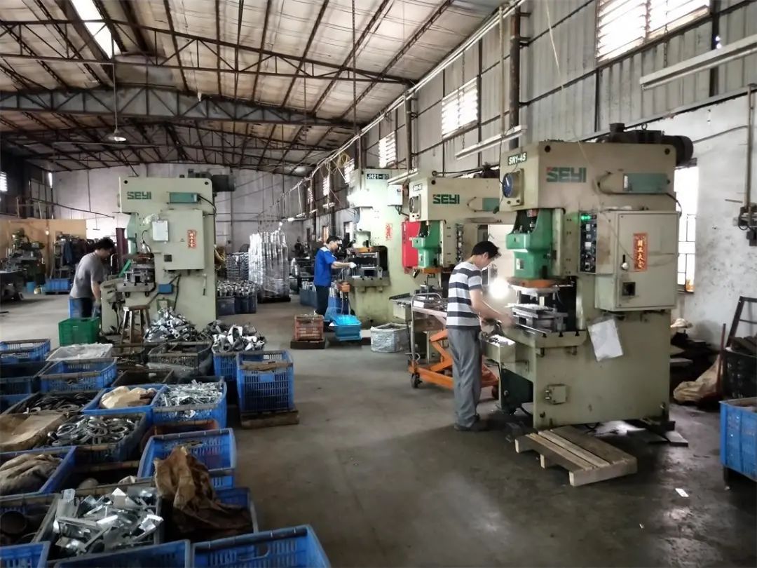 五金加工廠有機(jī)廢氣異味控制，Dejing的凈?除臭劑如何做到？